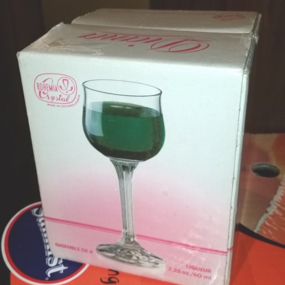 Chekloslovakia New Liquer Glass Set 4